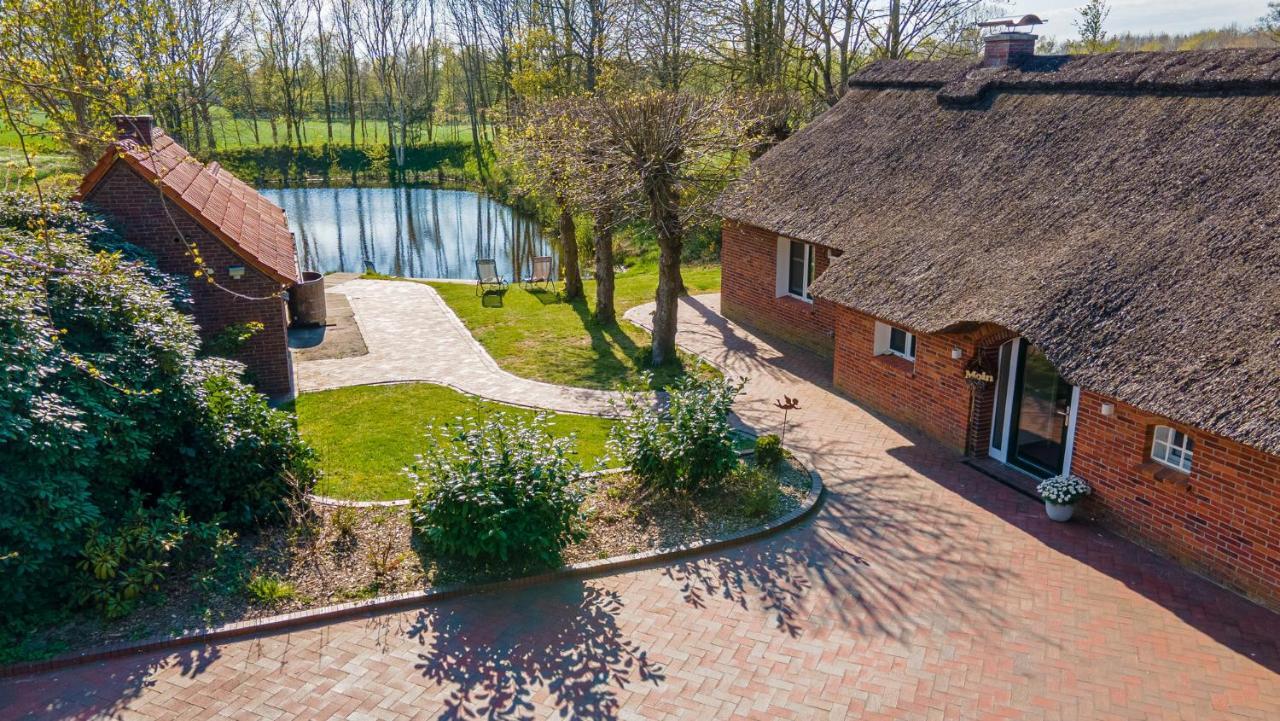 Reetdach Ostfriesenhaus Villa Südbrookmerland Eksteriør bilde
